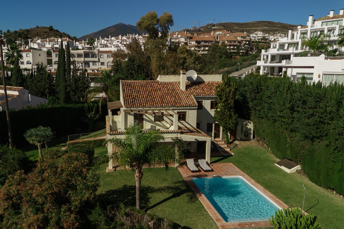 Villa El Arenal, Nueva Andalucía